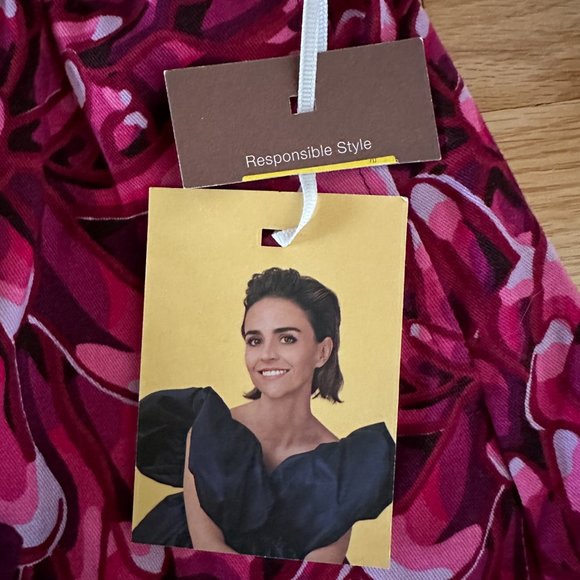 NWT 2022 Kika Vargas for Target Pink Floral Scallop Edge Mini Skirt Size 8 - Picture 3 of 10